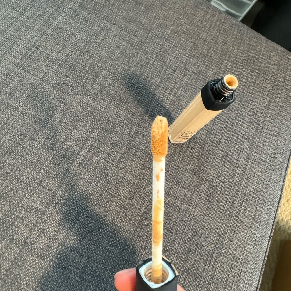 NARS Concealer - Picture 4 of 4
